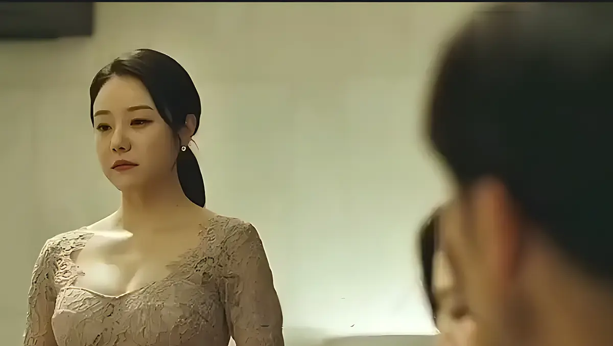 韩国伦理剧《漂亮的保姆》大尺度深夜福利-小保姆禁忌之恋无删减-在线观看全集-达达影院