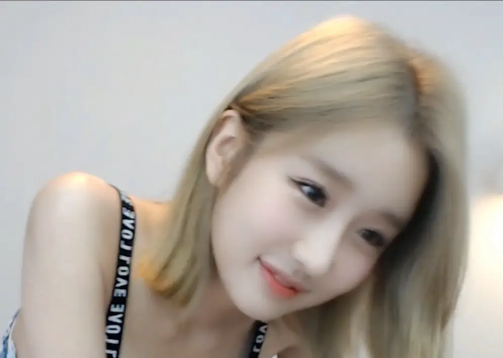 《onlyfans每日大赛》抖音风徐雅成热门大瓜，体验无广告在线观看，《onlyfans每日大赛》精彩不容错过！