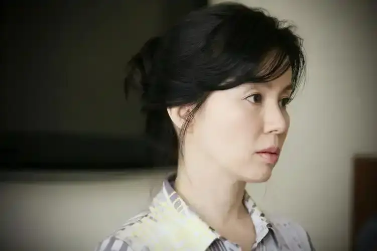 《密爱》蓝光超高清完整版 - 韩国情感大作无广告在线看 - 影院资源持续有效 - 密爱中毁灭与救赎交织的情感故事