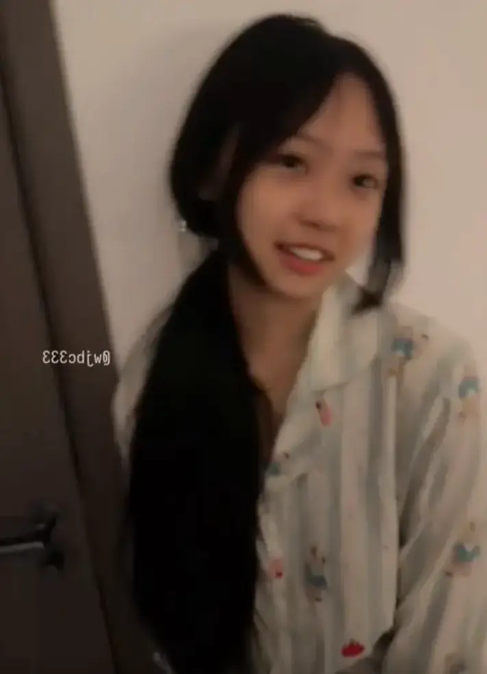 《湿妹》网红视频全集-1小时22分钟无删减-1080P高清-免费在线播放-湿妹刚满18岁4K全集-百度网盘迅雷下载
