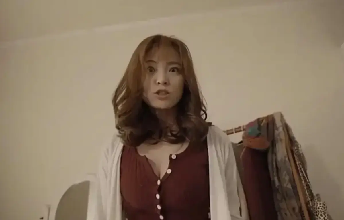 《年轻的妈妈5》高清完整版流畅播放_韩国爱情伦理片无删减版《年轻的妈妈5》_蓝光画质_女婿和丈母娘极限拉扯