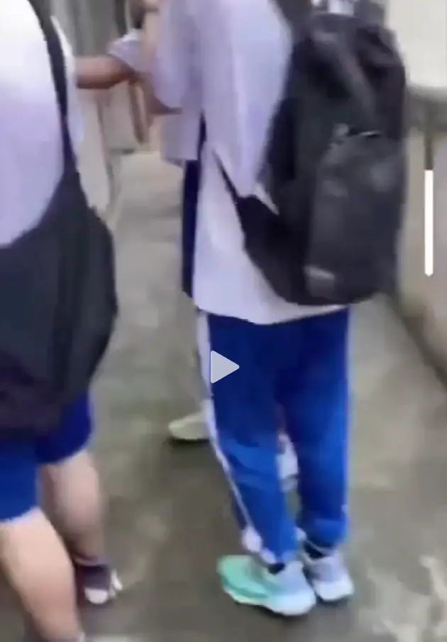 1080P超清HD免费在线看《大昌市第七中学鬼敲门》，那条走廊后的神秘事件，大昌市第七中学鬼敲门全集无删减