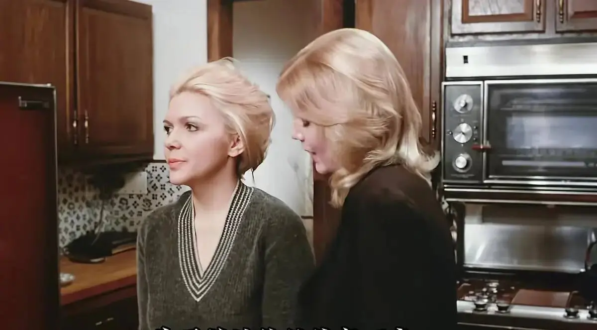 经典重启计划！《一个年轻家庭主妇的自白1974》高清无删减中文字幕完整版，《一个年轻家庭主妇的自白1974》免费无广告在线看附网盘资源