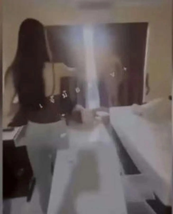 免费在线观看《芭提雅恶性伤人事件》，直击芭提雅跨性别遇袭案，华人男子施暴现场完整呈现，HD高清画质！